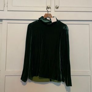 *brand new* green velvet top and bottom